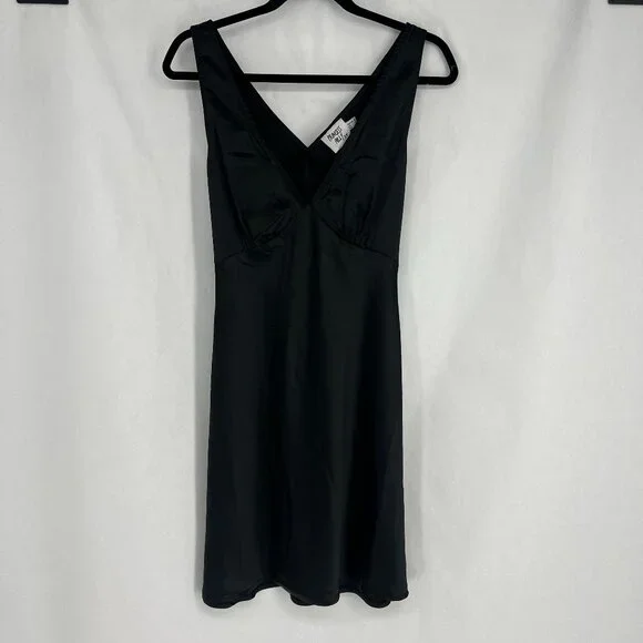 open lace back dress Lukea Long Sleeve Satin Mini Dress Black